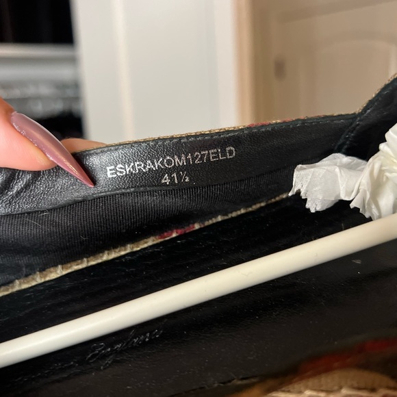 AUTHENTIC and RARE Burberry Heart and Canvas Check Espadrilles - Picture 2 of 12